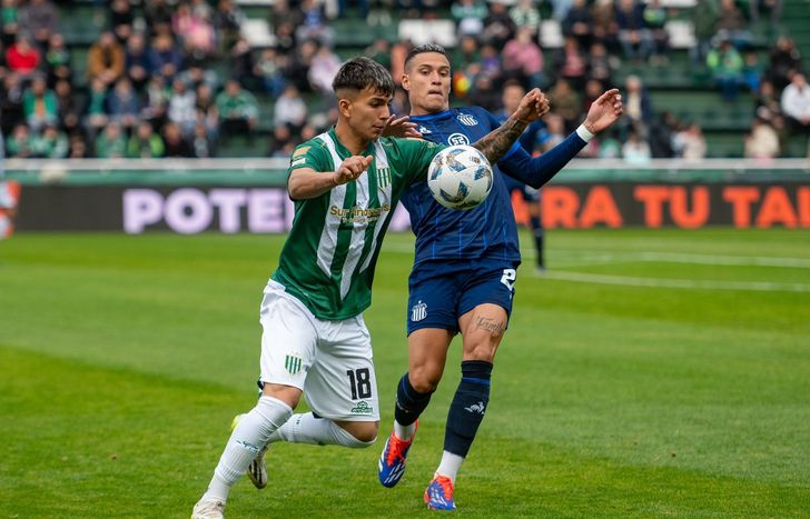 Mauricio Roldán tuvo una gran aparición en Banfield en el 2024 y debe volver.