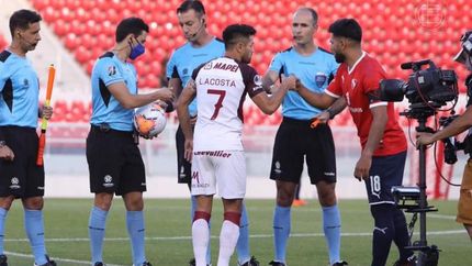 Luis Zubeldía deberá buscar el reemplazante del Laucha Acosta. Luis Zubeldía deberá buscar el reemplazante del Laucha Acosta.