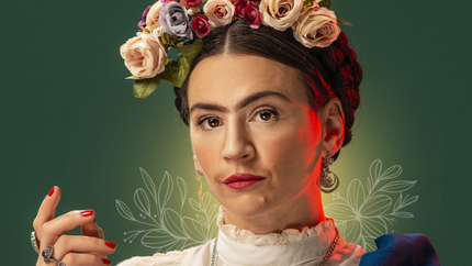 Laura Azcurra como Frida Kahlo.