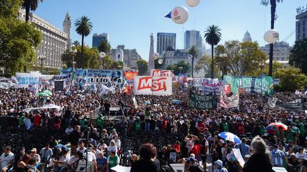 Tremenda marcha a Plaza de Mayo.