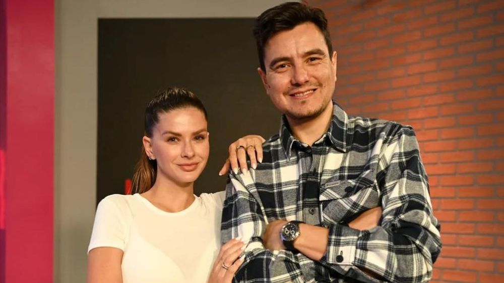 La China Suárez con el periodista Gustavo Méndez.