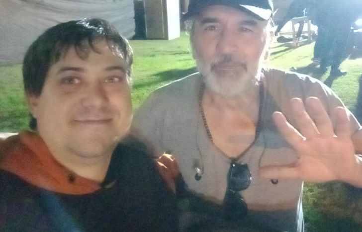 Tenemos que prepararnos por si llegamos a ser los elegidos, dijo Leandro, con toda la fe.