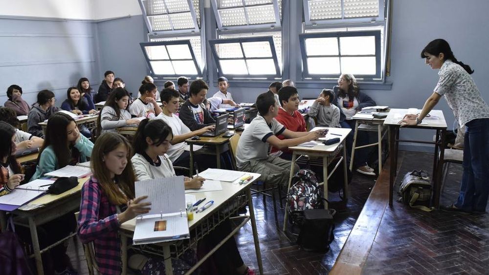 Dicen que el procedimiento con las editoriales estaba muy demorado.