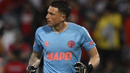 Losada atajó un penal en la serie. Losada atajó un penal en la serie.