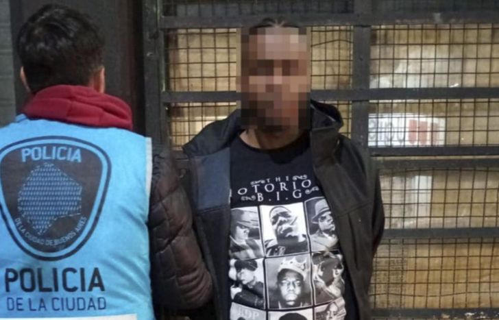 Un hombre de nacionalidad dominicana fue detenido en Constitución.