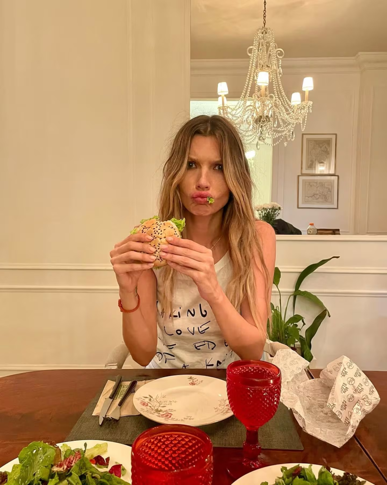 Chloe Bello, vinculada con Mauricio Macri. 