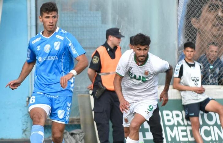 Pablo Casarico es uno de los juveniles que firmó contrato con Temperley.