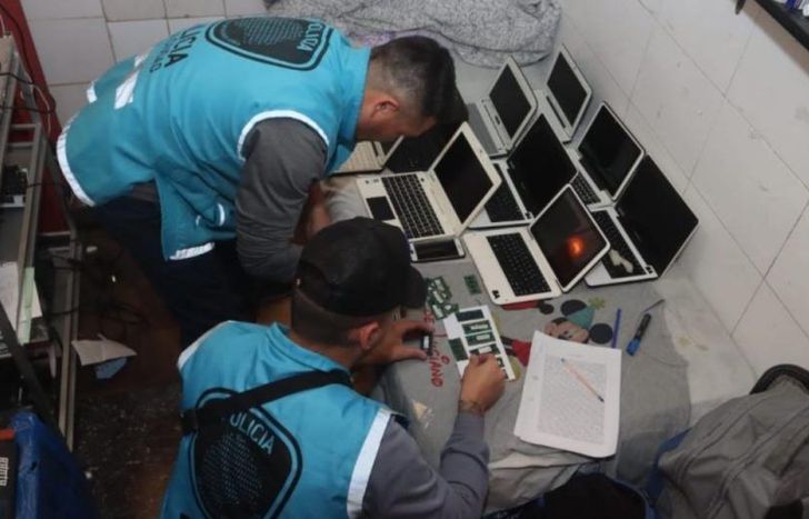 Hubo 20 allanamientos y recuperaron 376 computadoras.