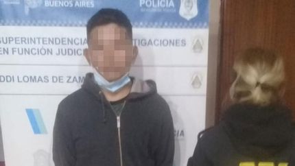 lo acuso de haberle robado dias atras y lo apunalo