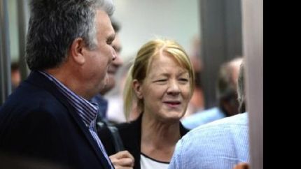 stolbizer denuncio al gobierno por contrataciones ilegales