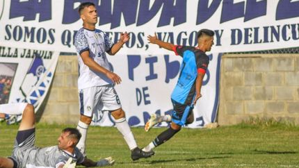 Jonathan Cañete anotó el gol del triunfo de Brown de Adrogué.