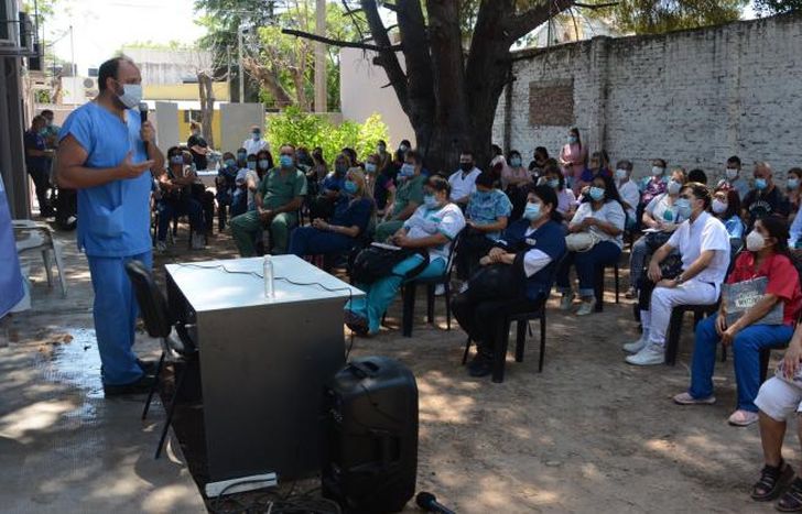 Hubo una reunión con vacunadores para planificar el operativo.