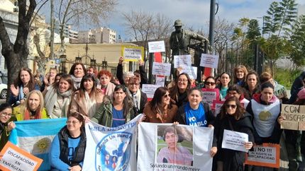 protestan en lomas contra el veto de milei a la emergencia en discapacidad