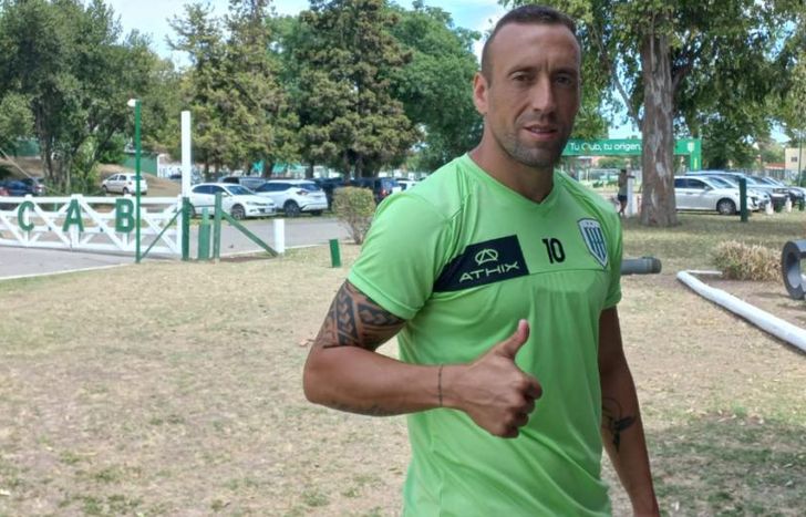 El mediocampista viene de Gimnasia y Esgrima de La Plata.