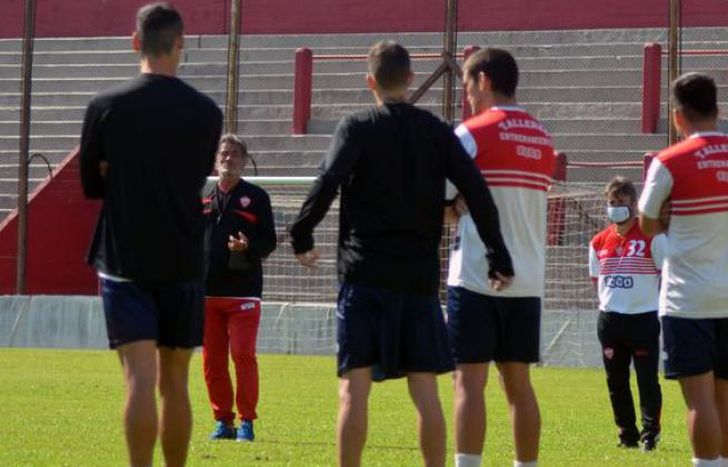 Della Picca pierde dos jugadores del plantel.