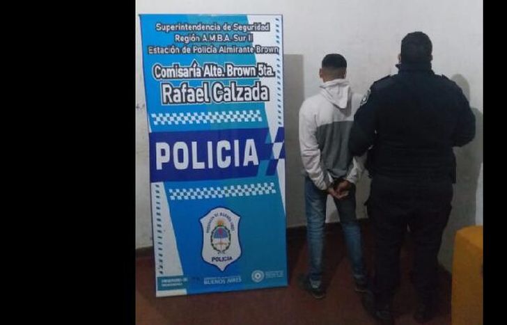 Son dos los ladrones que fueron detenidos.
