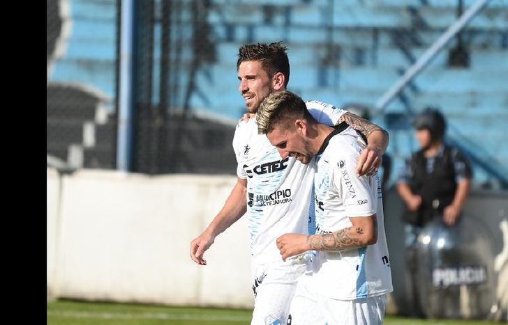 Costa tiene contrato con Temperley hasta junio de 2019.