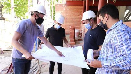 Martín Insaurralde recorrió la obra del Hospital.