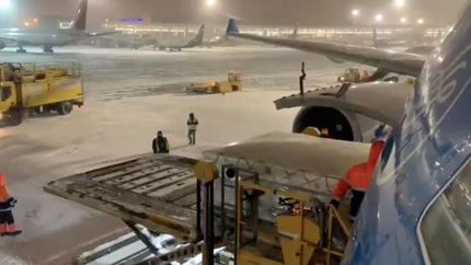 Cuando cargaron las vacunas en Moscú.