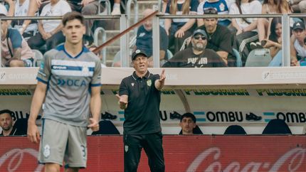 Pedro Troglio contó porque sigue siendo el entrenador de Banfield.