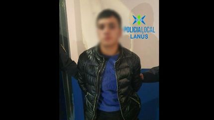 Se había escapado de un Centro de Menores en Banfield. Se había escapado de un Centro de Menores en Banfield.