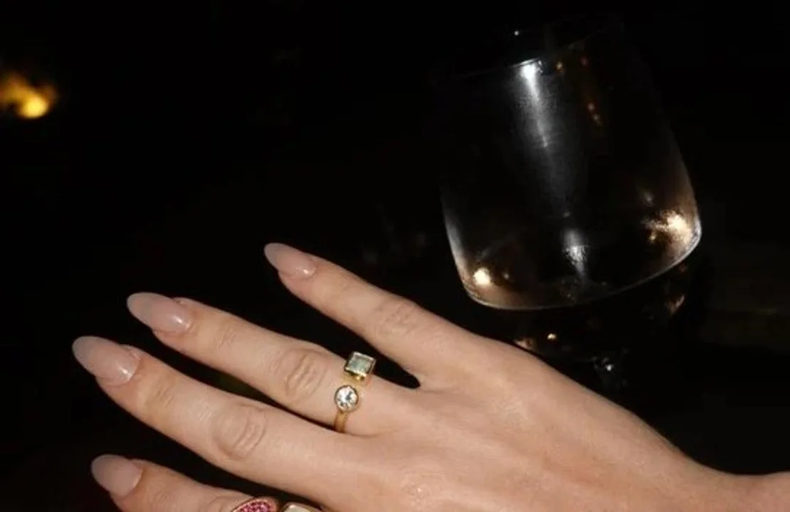 El anillo de compromiso de Lali Espósito. 