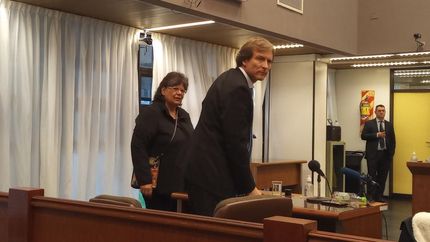 Diario La Unión | Silvia Pérez Vilor, madre de Anahí, y su abogado, Guillermo Bernard Krizan.