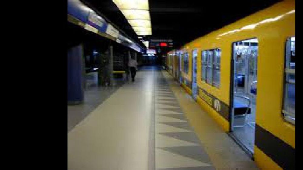 Subte: liberaron molinetes en la línea H y este jueves habrá paro