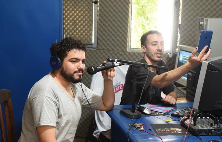 La Lunfarda Multimedio hará su programa desde la plaza.