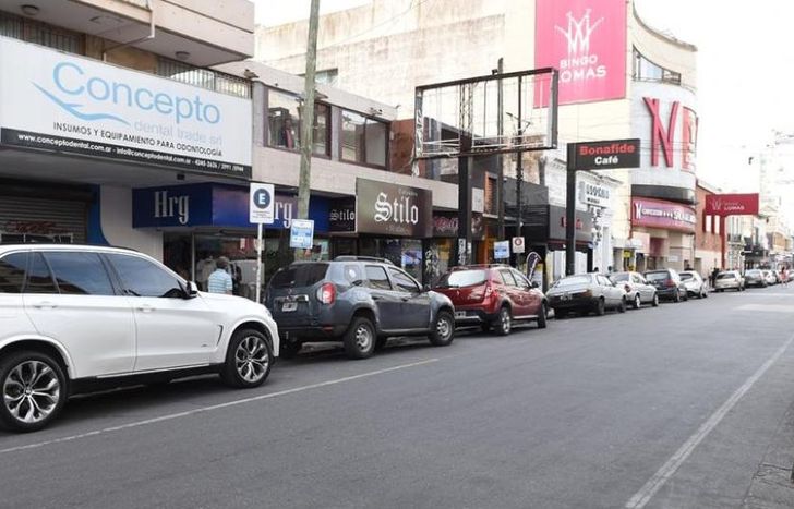 Las personas podrán dejar sus vehículos en calles céntricas.