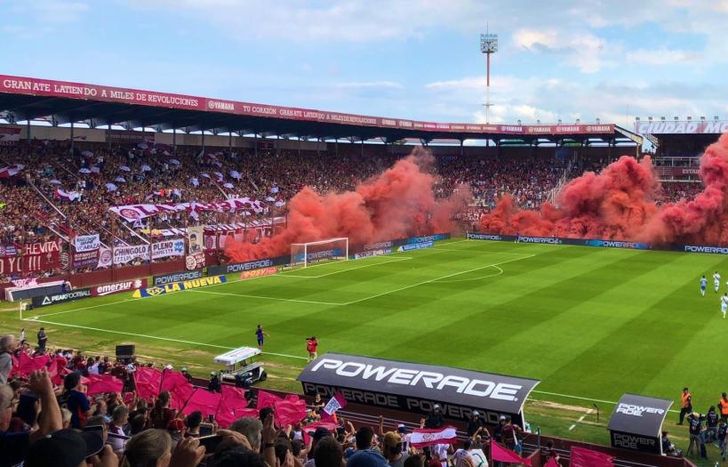 La hincha Granate fue invitada a ver el próximo partido de local del Club Atlético Lanús.