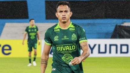 El atacante llega procedente del Atlético Bucaramanga de Colombia. El atacante llega procedente del Atlético Bucaramanga de Colombia.