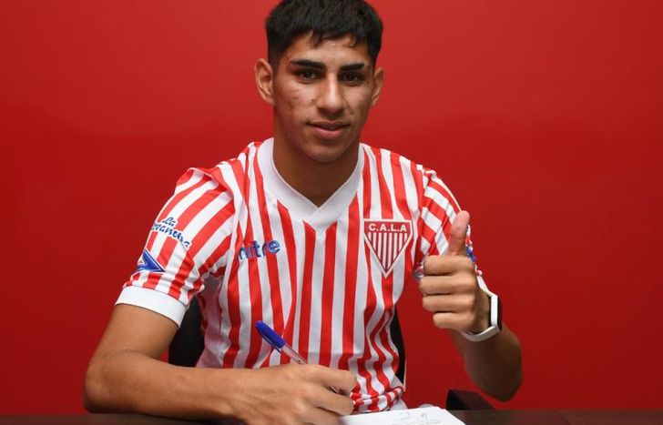Antes de irse a Talleres, Barrientos firmó su contrato con Los Andes.