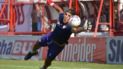 Brey, entre Los Andes y Boca. Brey, entre Los Andes y Boca.