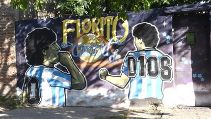 los murales que homenajean a maradona en fiorito, su cuna