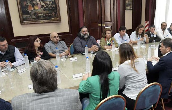 Reunión y acuerdo con los secretarios generales de los gremios.