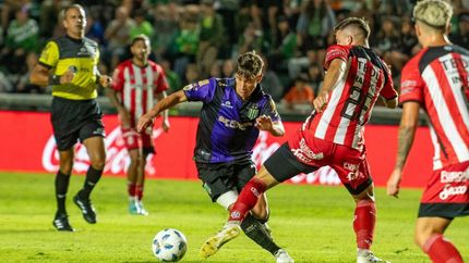 Diario La Unión | Duro partido en el Florencio Sola.