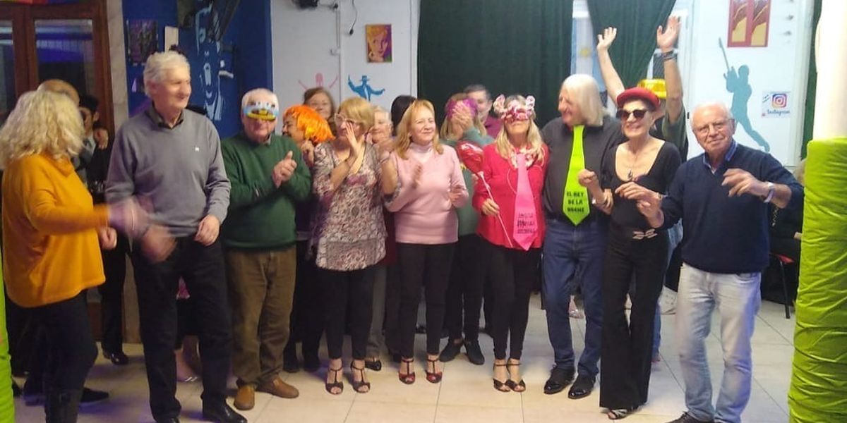 Diversión asegurada en Banfield, que vivirá una noche a puro tango y carnaval.