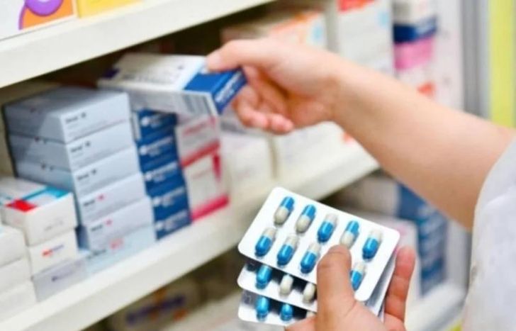 Laboratorios congelan medicamentos por 30 días.