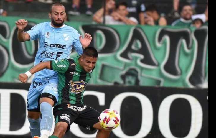 El uruguayo sumó minutos, aportó dos goles y se encamina a la titularidad en el Gasolero.