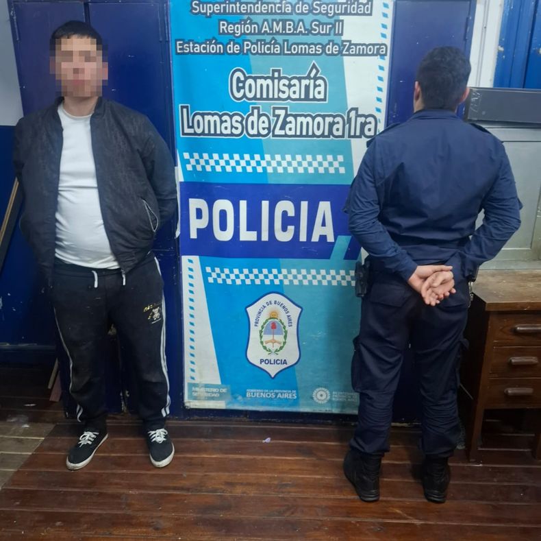 El acusado detenido en la Comisaría de Lomas de Zamora.