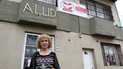 Hace más de 50 años que el barrio la llevó a ocuparse de las personas con adicción.