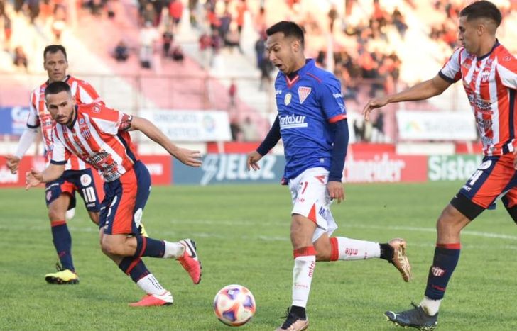 Ortiz fue el mejor jugador del Milrayitas ante el Tallarín.