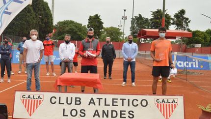 El presidente Víctor Grosi estuvo en la premiación. El presidente Víctor Grosi estuvo en la premiación.