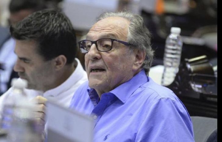 “nadie va a ser menos millonario después de que tenga que hacer ese aporte”.