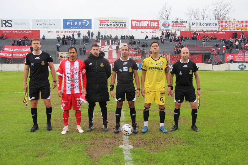 Talleres y Comunicaciones igualaron sin goles en Escalada.
