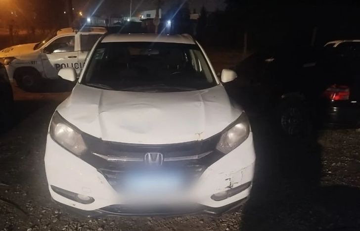 La camioneta robada en Lomas de Zamora.