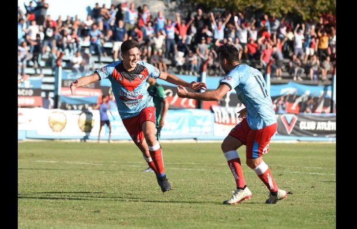 Campana anotó el 1-0 para el Tricolor.