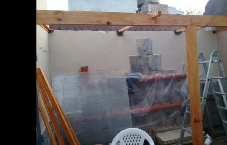 también crearon un invernadero para proteger la huerta.