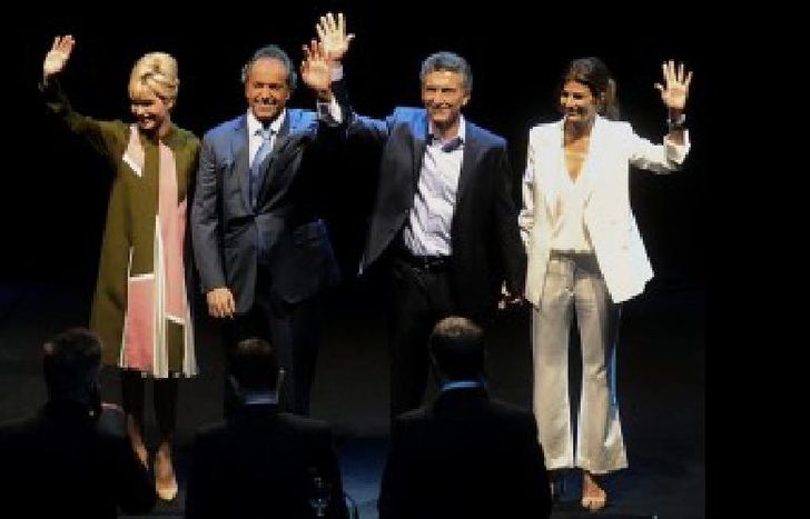 Buenos Aires - Se inicio el debate presidencial entre el candidato por el FpV, Daniel Scioli y el candidato por el Frente Cambiemos, Mauricio Macri, que se hace esta noche en la Facultad de Derecho. carreira/ema